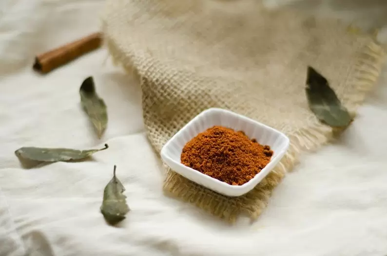 La canela es una especia útil que contribuye al equilibrio de la insulina en la sangre
